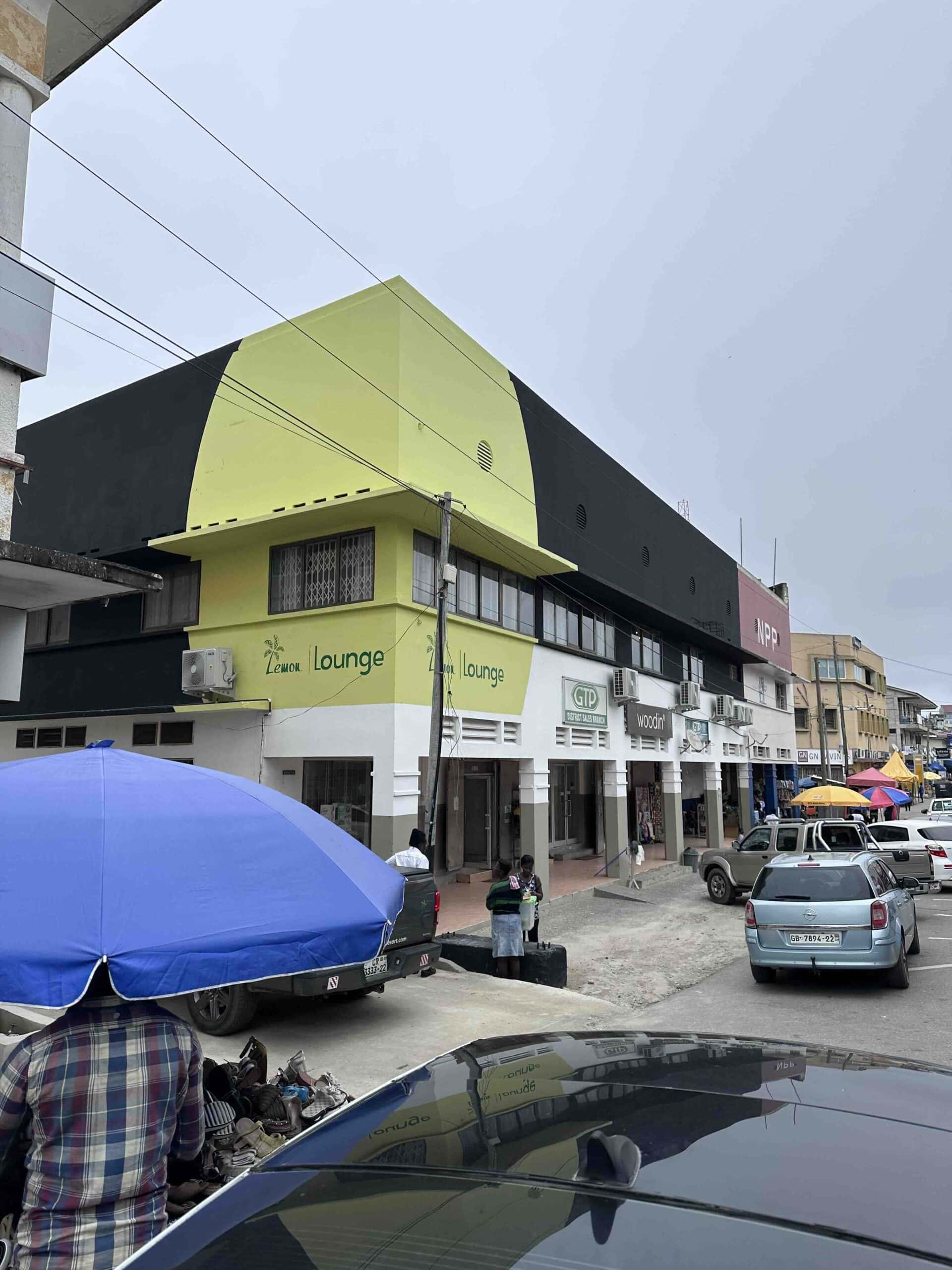 Lemon Lounge & Bar